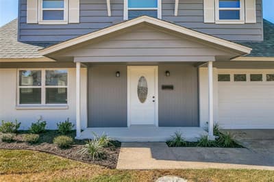 725 Hawthorne Lane, Grand Prairie TX 75052 - Photo 2