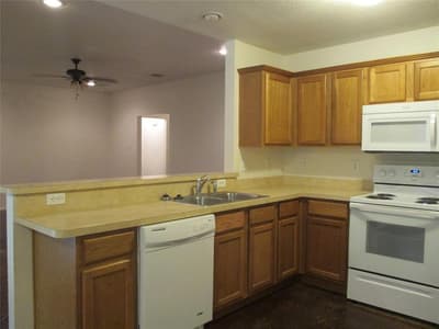 719 Hallvale Drive, White Settlement TX 76108 - Photo 4