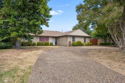 1701 East Spring Valley Road, Richardson TX 75081 - Photo 2