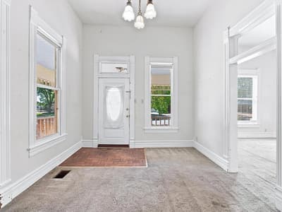 504 W Knox Street, Ennis TX 75119 - Photo 5