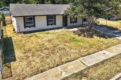 661 Edgeglen Drive, Dallas TX 75217 - Photo 4