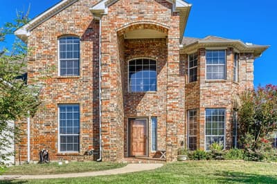 5828 Ivy Glen Drive, Grand Prairie TX 75052 - Photo 2