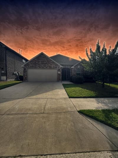 725 Bird Creek Drive, Little Elm TX 75068
