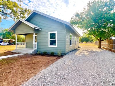 206 Vine Street, Bangs TX 76823 - Photo 2