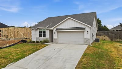 2306 Pedernales Court, Granbury TX 76048 - Photo 2