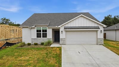 2306 Pedernales Court, Granbury TX 76048 - Photo 3