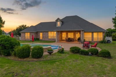 2304 Chipping Campden Road, Denton TX 76226 - Photo 2