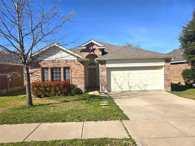 1008 Fort Apache Drive, Fort Worth TX 76052 - Photo 2
