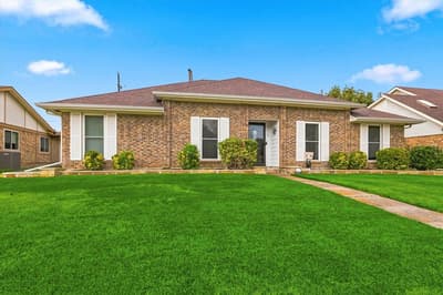 914 Reno Street, Lewisville TX 75077 - Photo 2