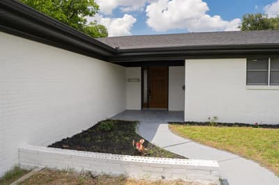 228 Hallbrook Drive, Fort Worth TX 76134 - Photo 3
