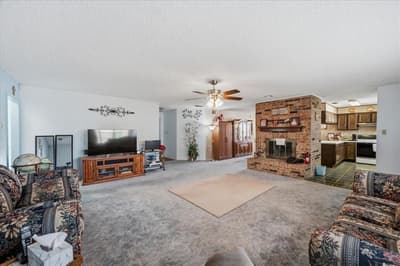 3610 Hummingbird Drive, Grand Prairie TX 75052 - Photo 3