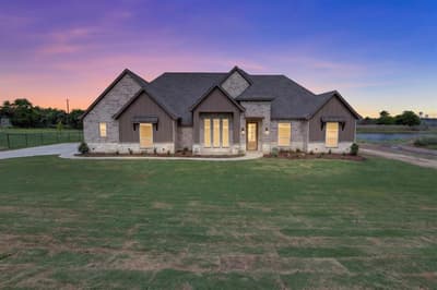 471 Red Bird Drive, Springtown TX 76082