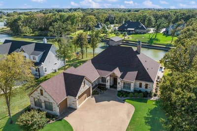 560 Clubhouse Drive, Corsicana TX 75109