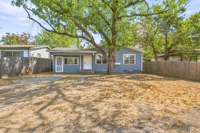 1397 N Estes Street, Stephenville TX 76401 - Photo 2