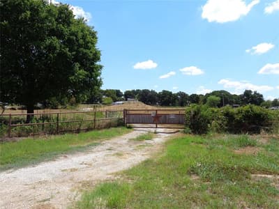 212 Private Road 114, Covington TX 76636