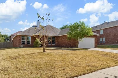 1738 Summerwood Lane, Cedar Hill TX 75104 - Photo 2