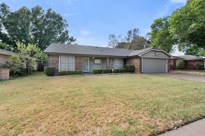 729 NW Charlyne Drive, Burleson TX 76028 - Photo 2
