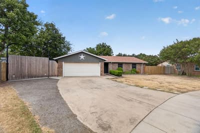 554 Taos Court, Saginaw TX 76179 - Photo 3