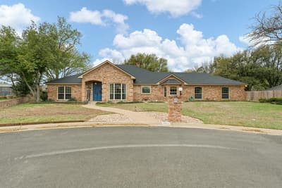 1004 Canyon Court, Cleburne TX 76033