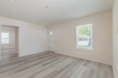 426 NE 29th Street, Grand Prairie TX 75050 - Photo 5