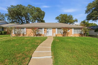 1611 Park Ridge Terrace, Arlington TX 76012 - Photo 3