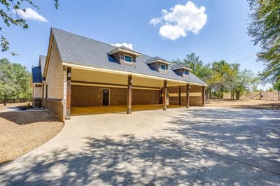 306 Garden Court, Springtown TX 76082 - Photo 4