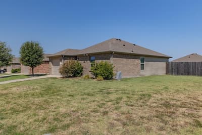 1402 Warringwood Drive, Greenville TX 75402 - Photo 4