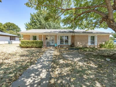 100 NW Jill Ann Drive, Burleson TX 76028