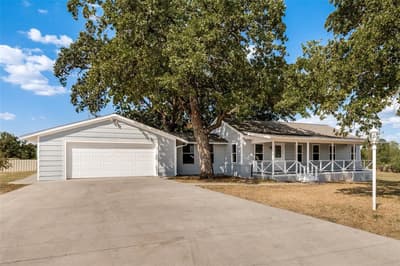 289 Sunset Drive, Springtown TX 76082 - Photo 2