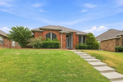 2126 Greenstone Trail, Carrollton TX 75010 - Photo 2