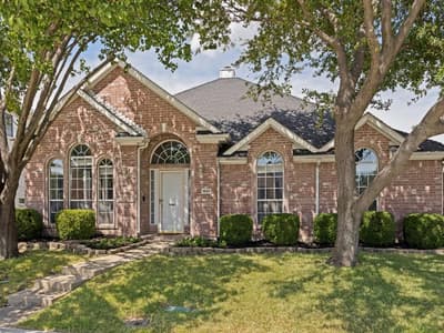 1697 Castle Rock Drive, Lewisville TX 75077 - Photo 3