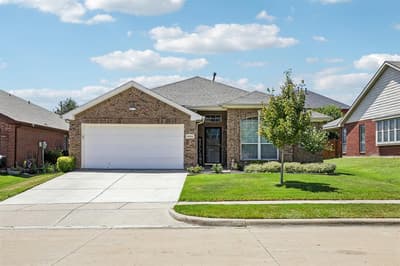 2868 Spotted Owl Drive, Fort Worth TX 76244