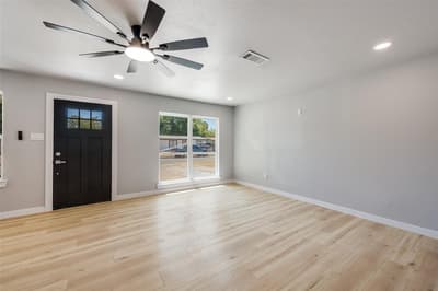 5517 Cottey Street, Fort Worth TX 76119 - Photo 4