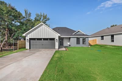 5404 Celina Court, Granbury TX 76048