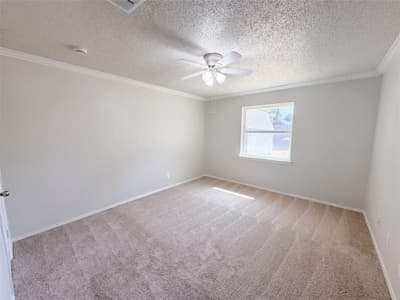 1208 Hillcrest Drive, Euless TX 76039 - Photo 4