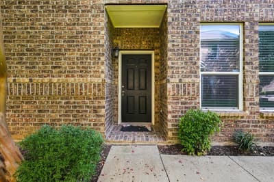 2929 Muirfield Drive, Lewisville TX 75067 - Photo 3