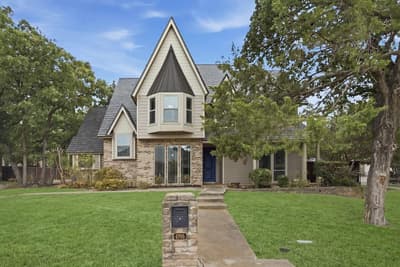 4705 Villa Vera Drive, Arlington TX 76017