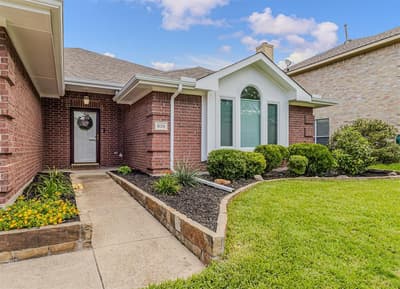 838 Oak Hollow Lane, Rockwall TX 75087