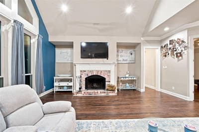 4518 Pecan Creek Drive, Midlothian TX 76065 - Photo 4