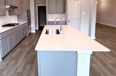 1113 Whispering Hill Drive, Mansfield TX 76063 - Photo 4