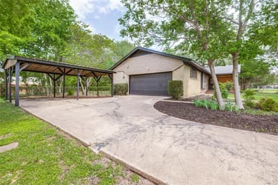 1533 E Springcrest Circle, Lancaster TX 75134 - Photo 3