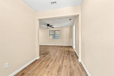 702 Jonathan Lane, Arlington TX 76010 - Photo 5