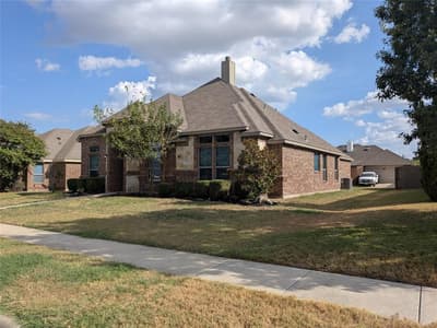 408 Valley Ridge Drive, Red Oak TX 75154 - Photo 3