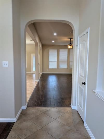 408 Valley Ridge Drive, Red Oak TX 75154 - Photo 4