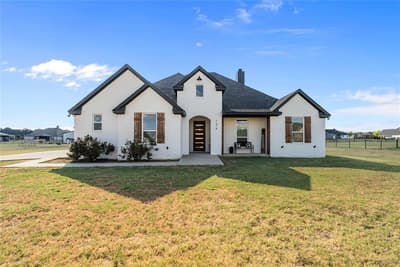 134 Buddy Court, Millsap TX 76066