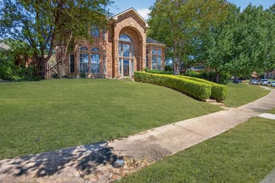 9117 Lakepointe Avenue, Rowlett TX 75088 - Photo 2