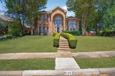 9117 Lakepointe Avenue, Rowlett TX 75088