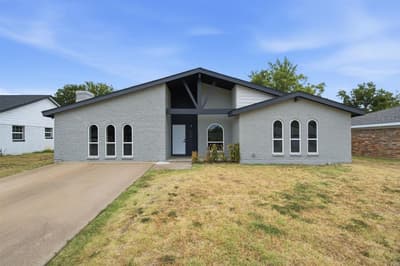 912 Kelley Drive, Everman TX 76140