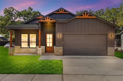 4918 Sunshine Drive, Fort Worth TX 76105 - Photo 2