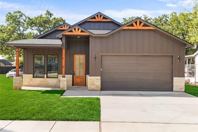 4918 Sunshine Drive, Fort Worth TX 76105